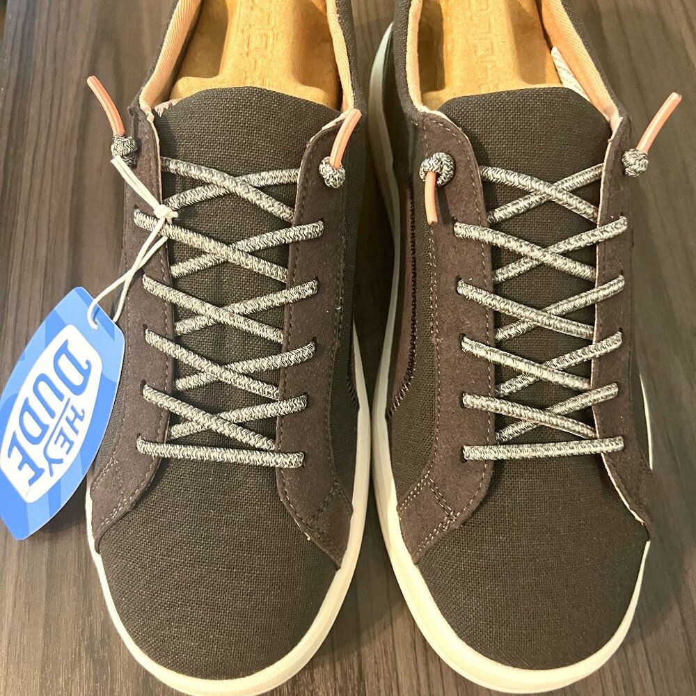 WOMEN BRAND NEW WITH TAGS HEY DUDE KARINA CASUAL SNEAKERS SIZE 10. JET BLACK